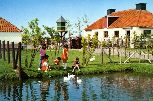kinderboerderij Darwinpark-jaren 60 gecompr.
